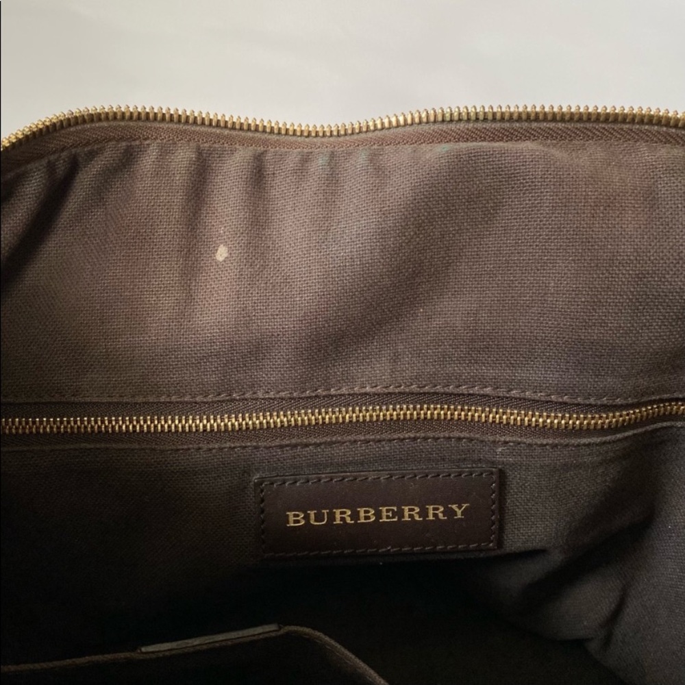 Burberry Haymarket Small Salisbury Tote Chocolate - Picture 6 of 9